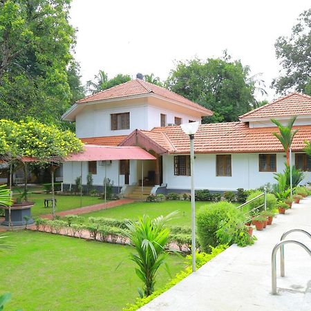 Ayuryogashram Heritage Thrissur エクステリア 写真